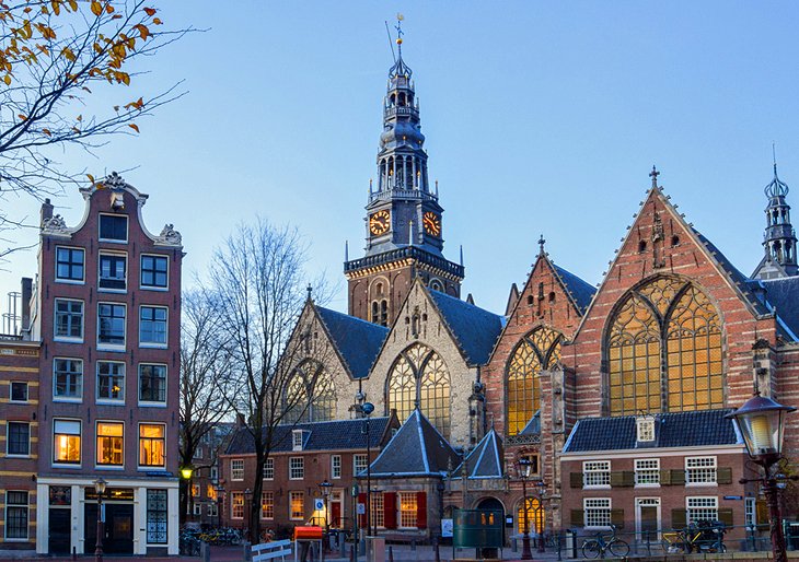 amsterdam-old-church