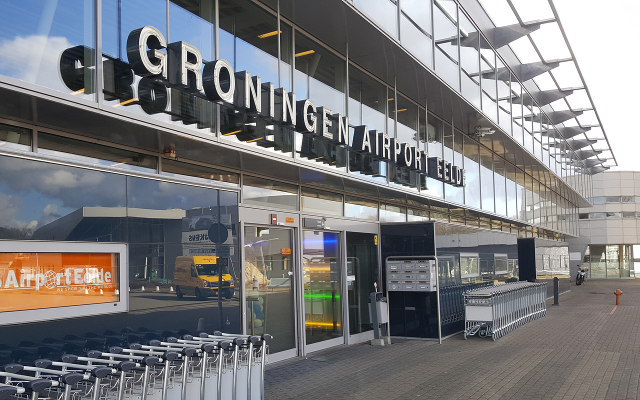 groningen airport entrance